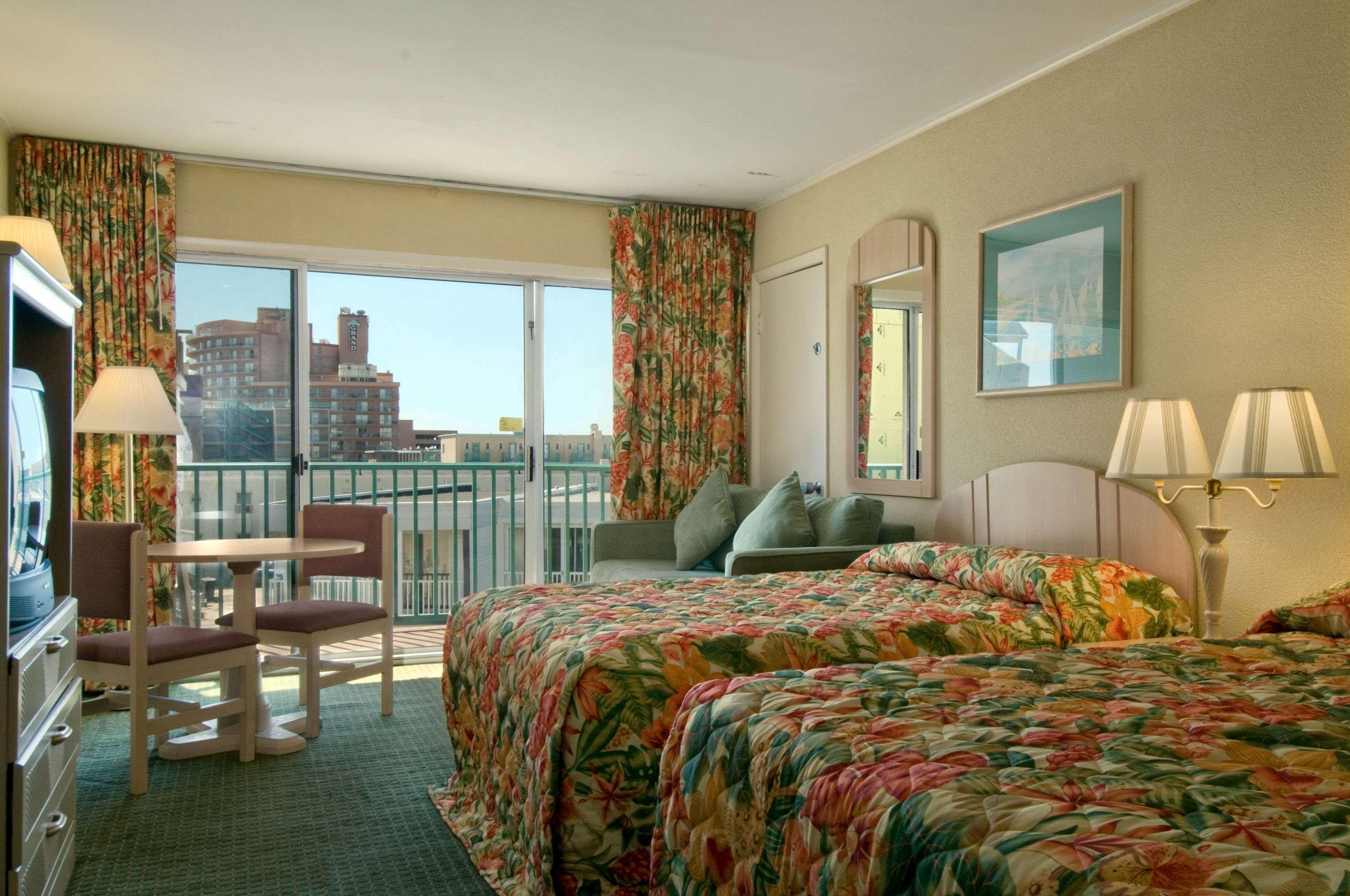 Howard Johnson By Wyndham Ocean City Oceanfront Екстер'єр фото