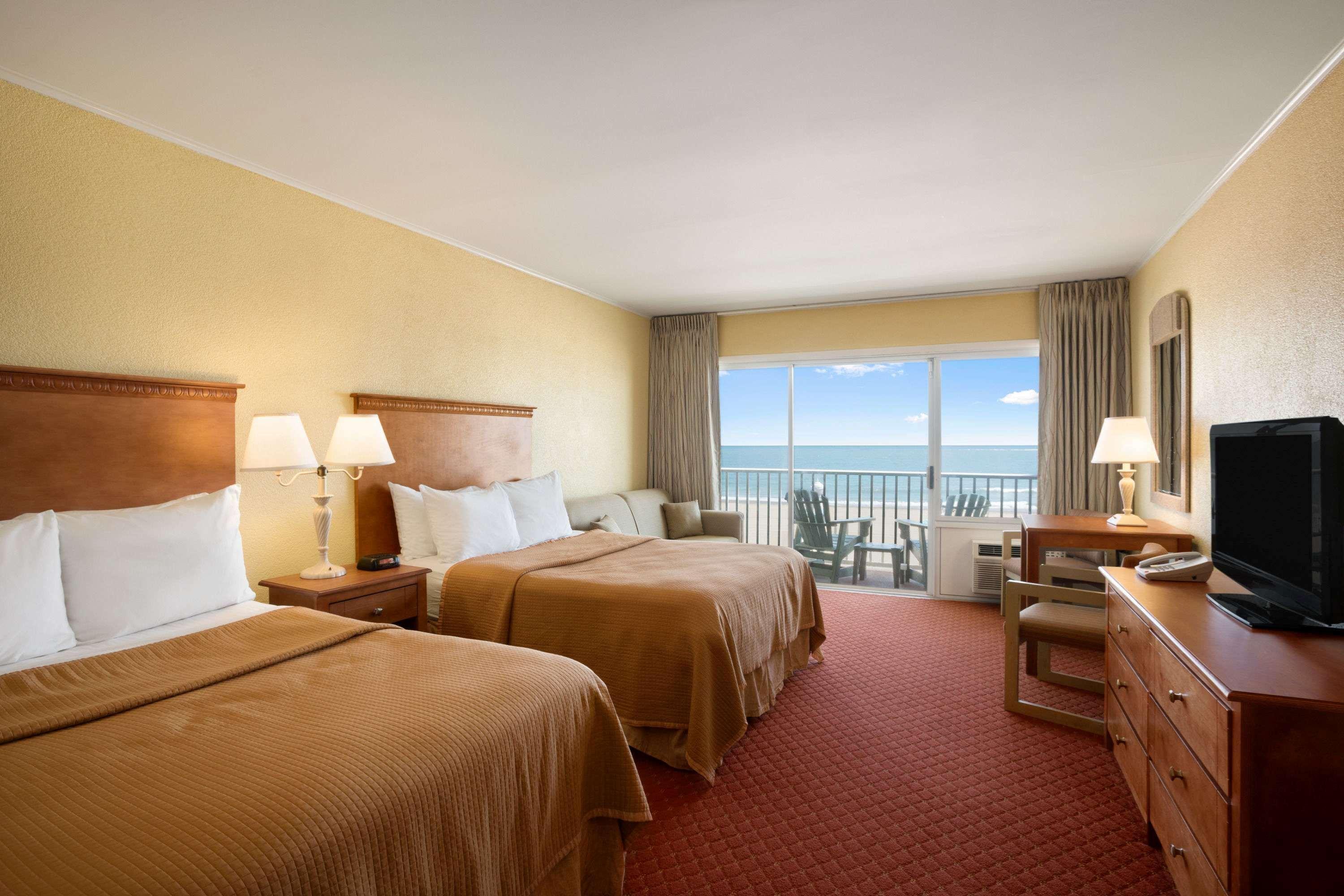 Howard Johnson By Wyndham Ocean City Oceanfront Екстер'єр фото