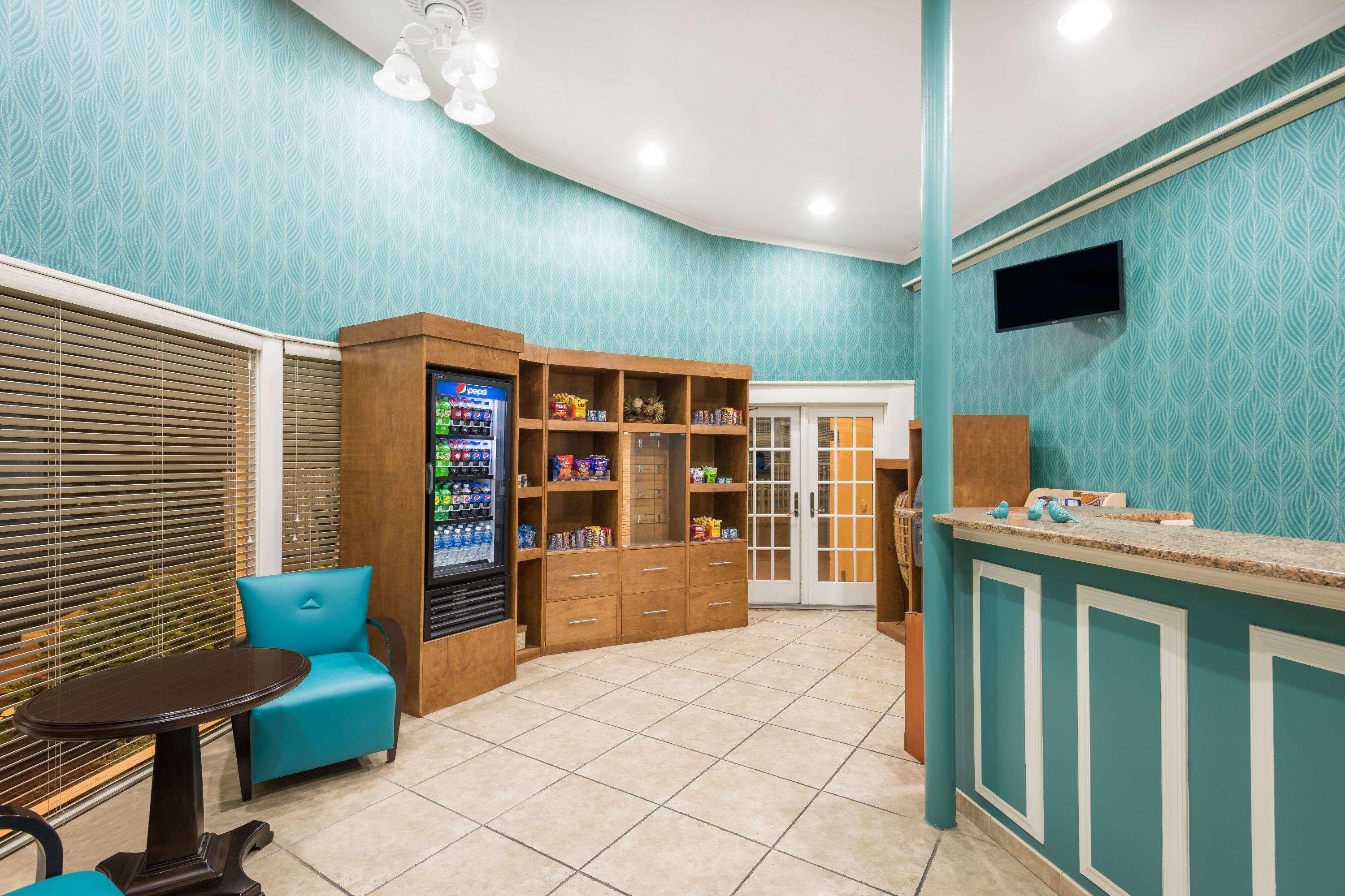 Howard Johnson By Wyndham Ocean City Oceanfront Екстер'єр фото
