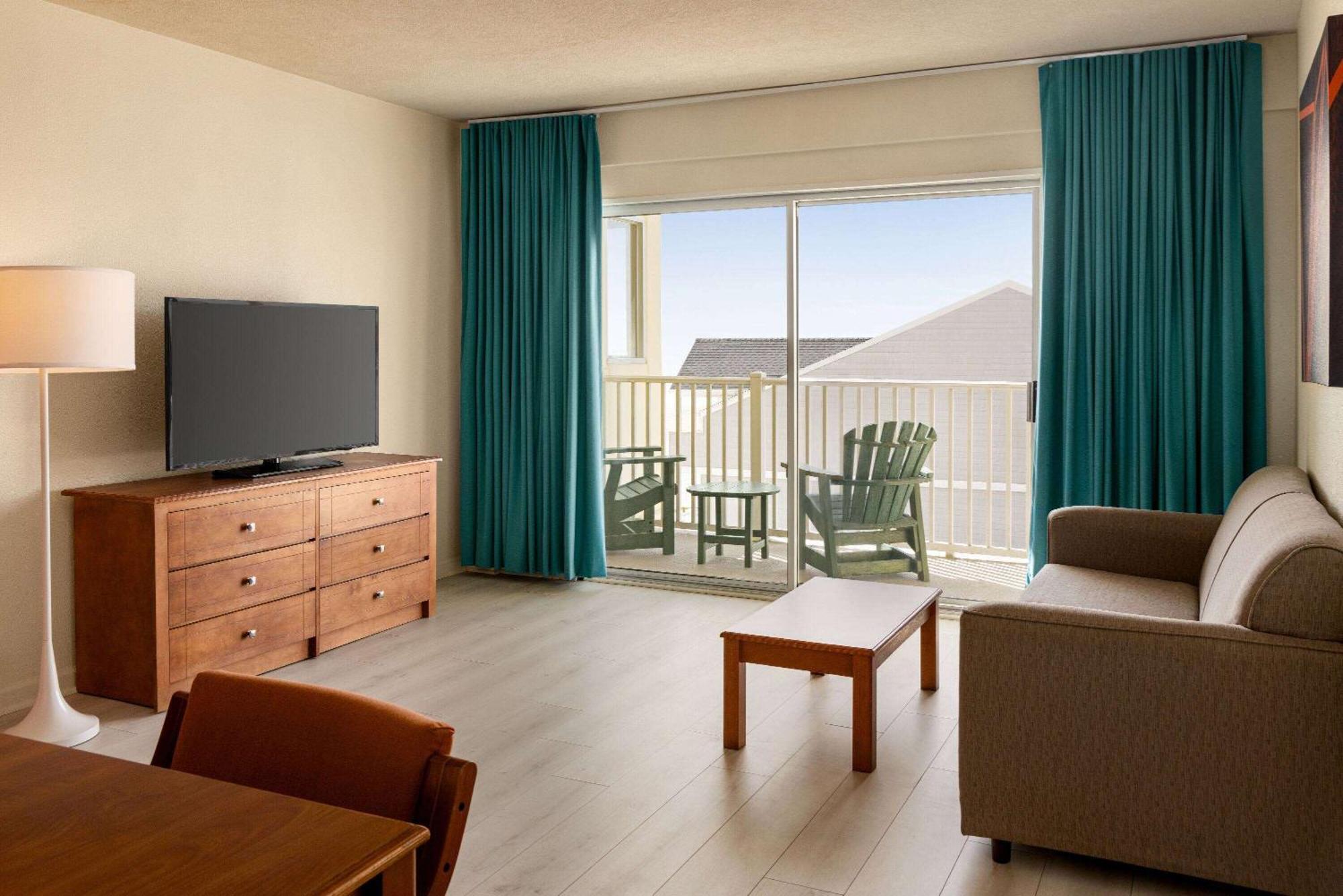 Howard Johnson By Wyndham Ocean City Oceanfront Екстер'єр фото