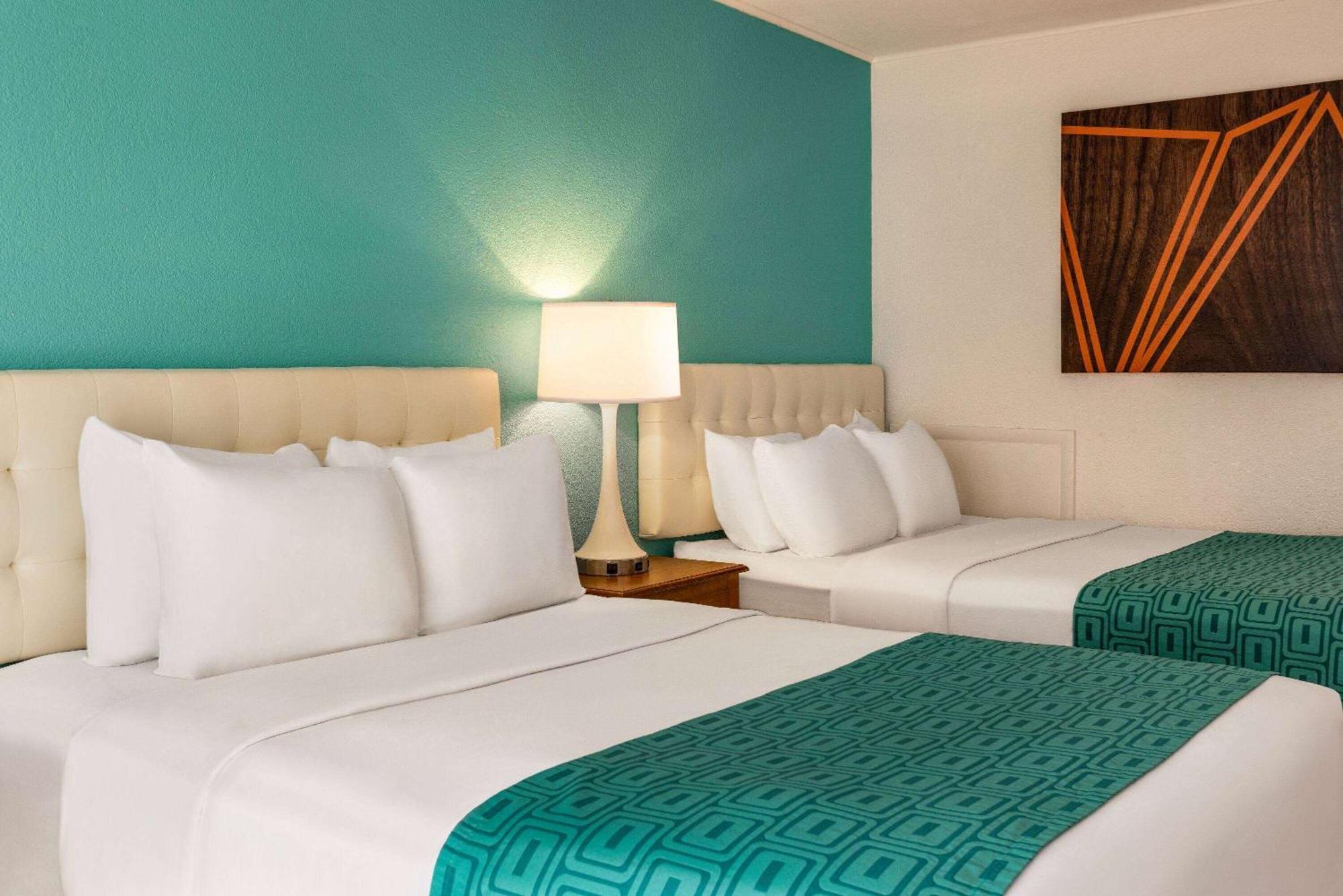 Howard Johnson By Wyndham Ocean City Oceanfront Екстер'єр фото