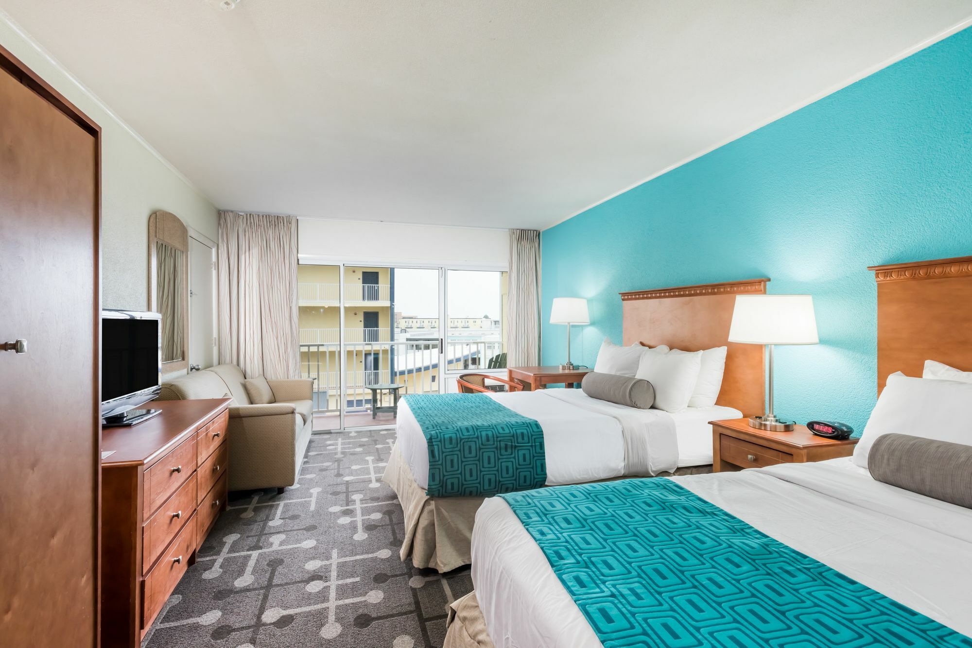 Howard Johnson By Wyndham Ocean City Oceanfront Екстер'єр фото